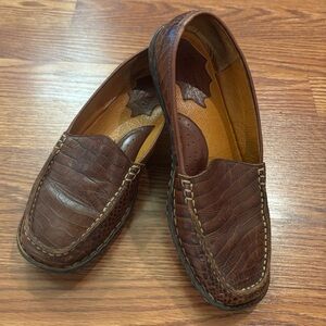 Born Crocodile Embossed Brown Leather Loafer Flats